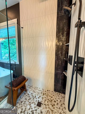685 Long Mountain Trail, Cleveland, GA 30528