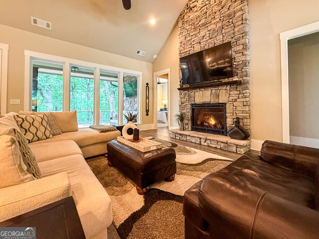 685 Long Mountain Trail, Cleveland, GA 30528