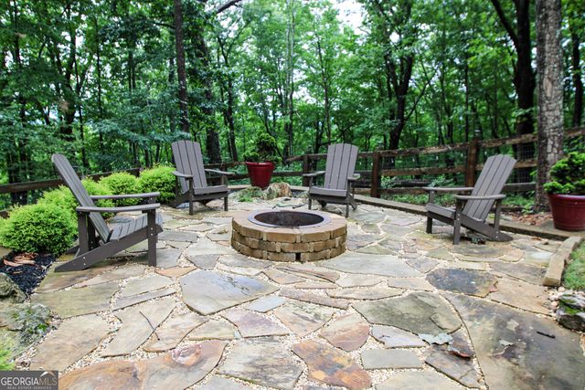 685 Long Mountain Trail, Cleveland, GA 30528