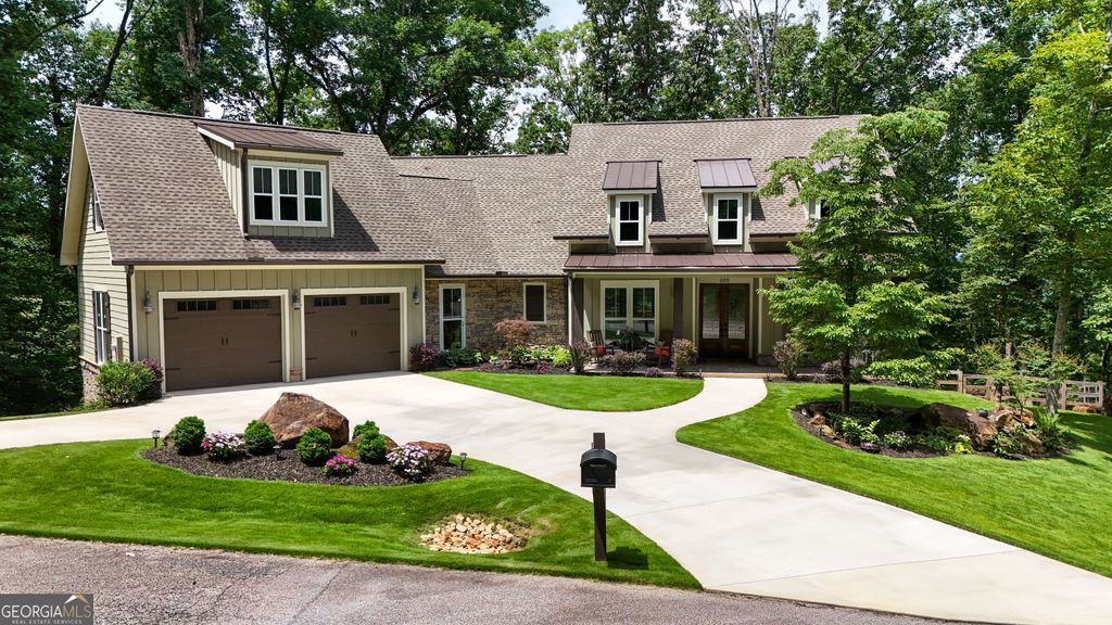 685 Long Mountain Trail, Cleveland, GA 30528