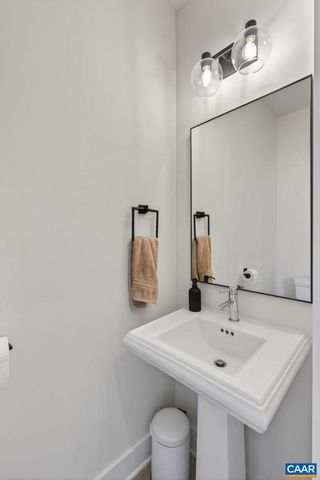 2264 FOWLER CIR, Charlottesville, VA 22901