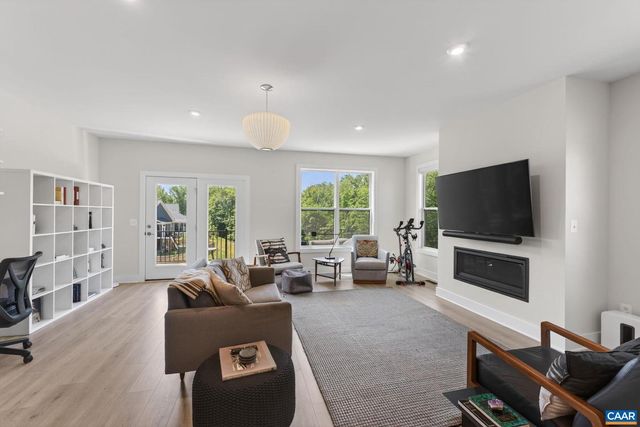 2264 FOWLER CIR, Charlottesville, VA 22901