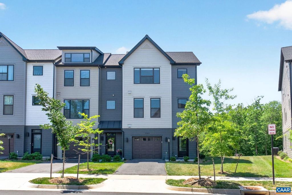 2264 FOWLER CIR, Charlottesville, VA 22901