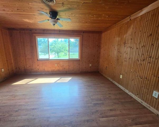 209 Park Street, Gaines, MI 48436