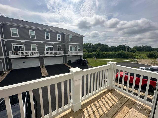 2267 Glacier Street, Mundelein, IL 60060
