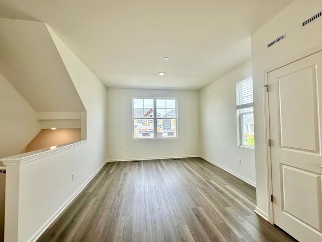 2267 Glacier Street, Mundelein, IL 60060