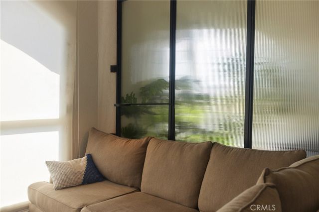 315 E 8th Street 205, Los Angeles, CA 90014