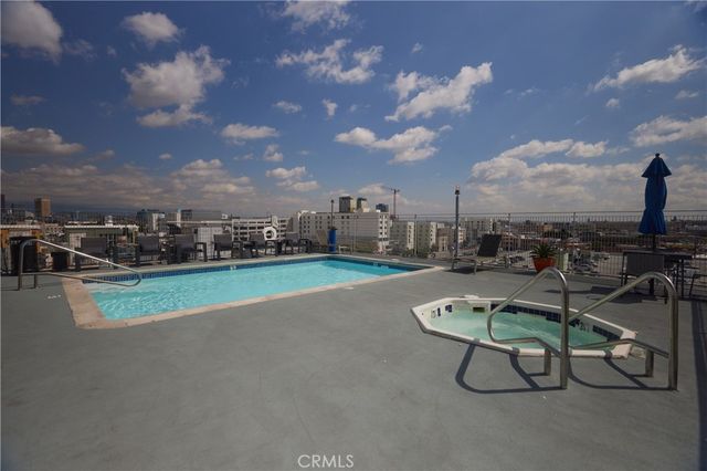 315 E 8th Street 205, Los Angeles, CA 90014