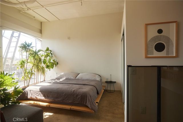 315 E 8th Street 205, Los Angeles, CA 90014