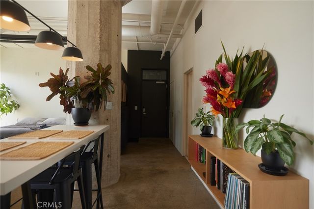 315 E 8th Street 205, Los Angeles, CA 90014