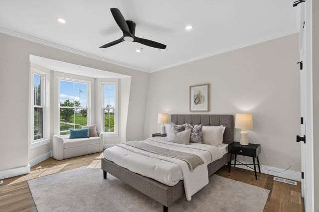 19 Thomas Park 2, Boston, MA 02127