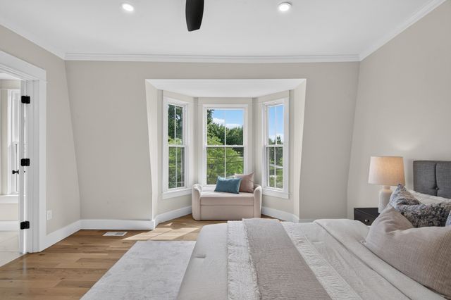 19 Thomas Park 2, Boston, MA 02127