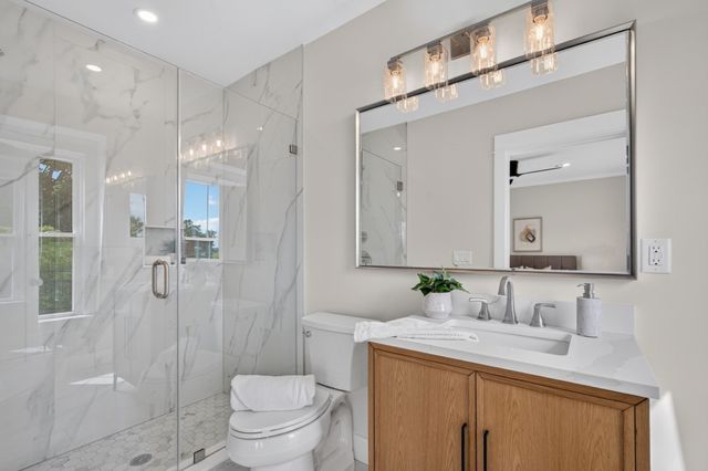 19 Thomas Park 2, Boston, MA 02127