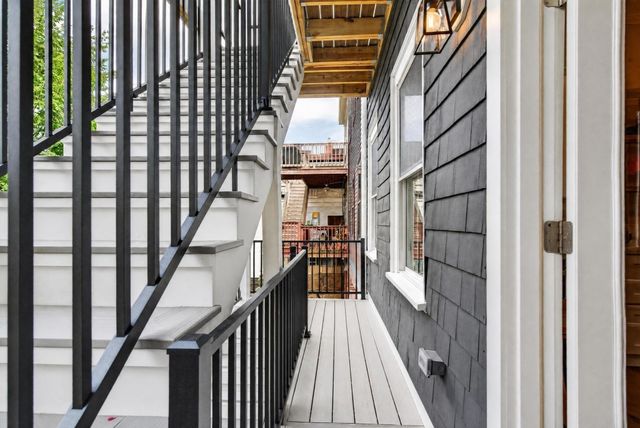 19 Thomas Park 2, Boston, MA 02127