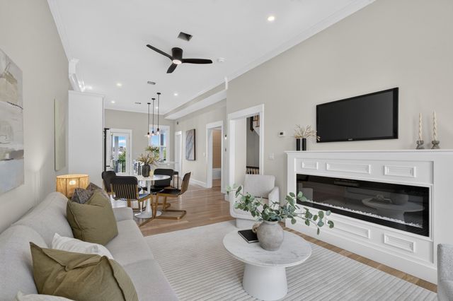 19 Thomas Park 2, Boston, MA 02127