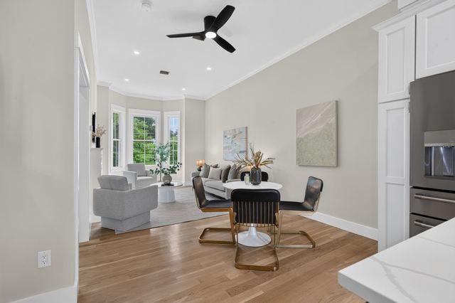19 Thomas Park 2, Boston, MA 02127