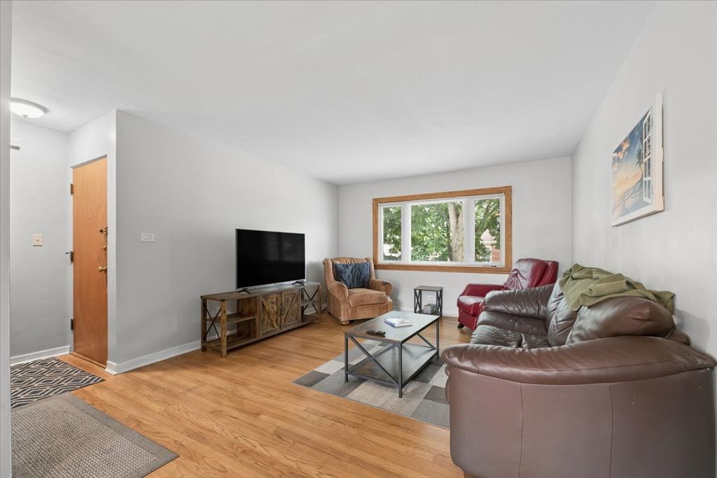 5421 N Washtenaw Avenue 2N, Chicago, IL 60625 — photo 3