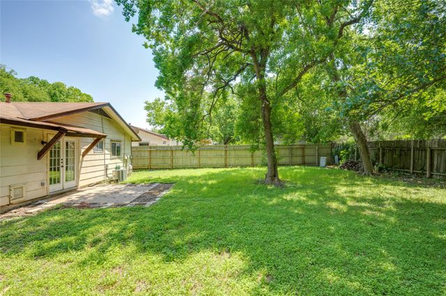 9502 NORTH CREEK DR, Austin, TX 78753