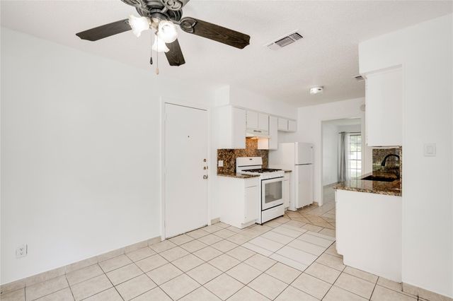 9502 NORTH CREEK DR, Austin, TX 78753