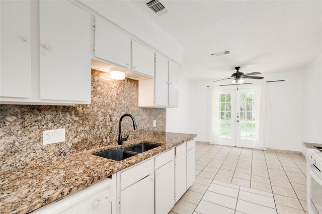 9502 NORTH CREEK DR, Austin, TX 78753