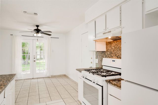 9502 NORTH CREEK DR, Austin, TX 78753