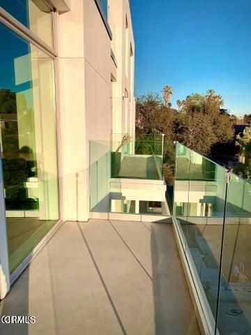 482 S Arroyo 410, Pasadena, CA 91105
