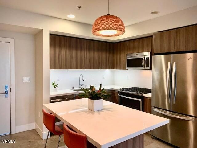 482 S Arroyo 410, Pasadena, CA 91105
