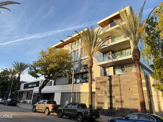 482 S Arroyo 410, Pasadena, CA 91105
