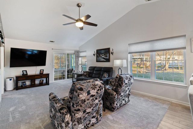 3302 Milestone Creek Court, Valparaiso, IN 46385