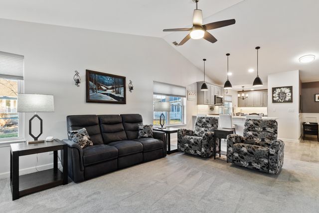 3302 Milestone Creek Court, Valparaiso, IN 46385