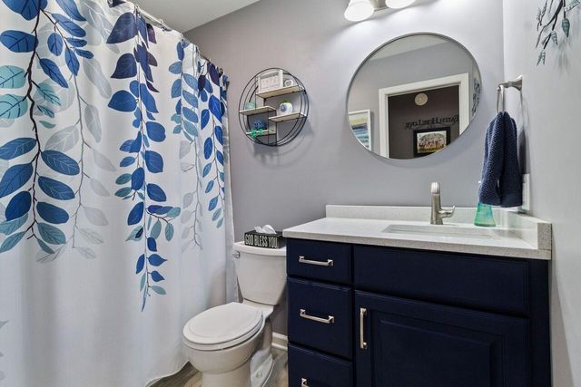 3302 Milestone Creek Court, Valparaiso, IN 46385