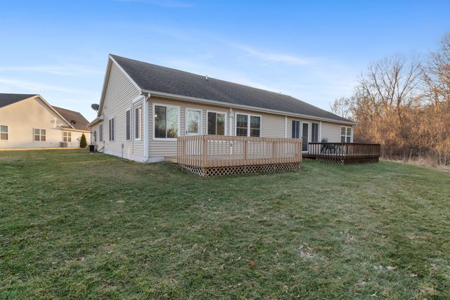 3302 Milestone Creek Court, Valparaiso, IN 46385