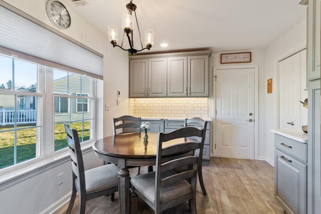 3302 Milestone Creek Court, Valparaiso, IN 46385