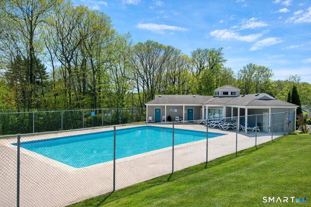 237 Blueberry Lane 237, Branford, CT 06405