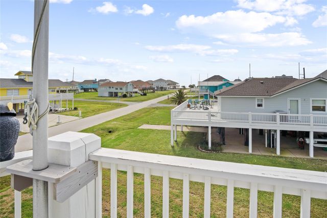 973 Sea Breeze, Crystal Beach, TX 77650
