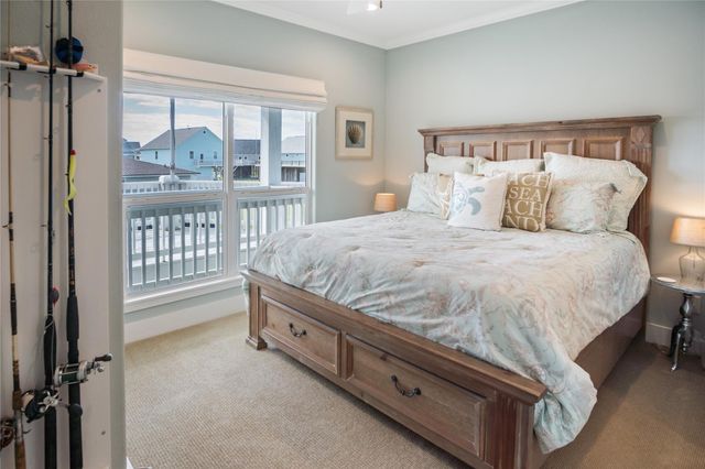 973 Sea Breeze, Crystal Beach, TX 77650
