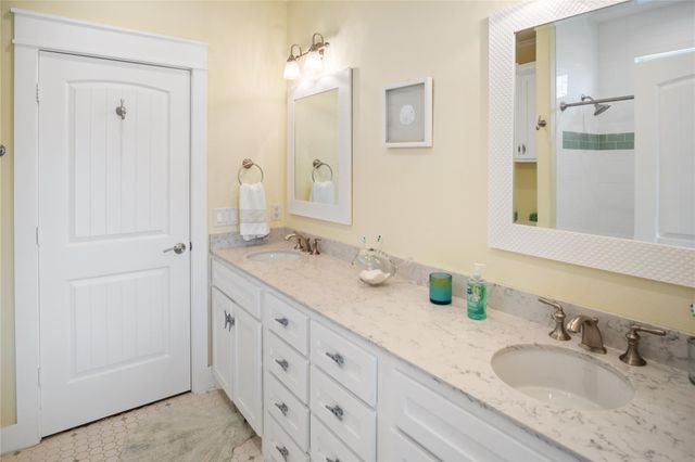 973 Sea Breeze, Crystal Beach, TX 77650