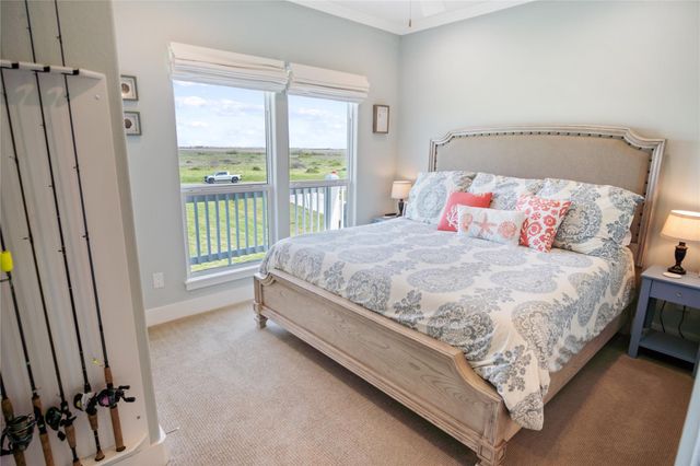 973 Sea Breeze, Crystal Beach, TX 77650
