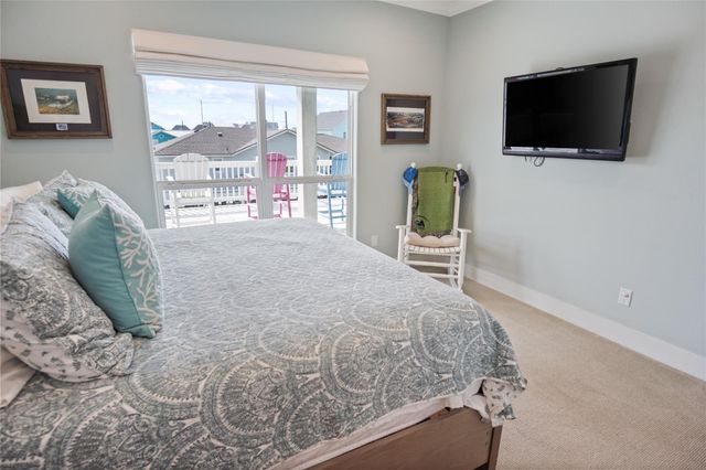 973 Sea Breeze, Crystal Beach, TX 77650