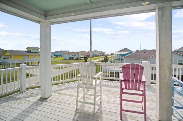 973 Sea Breeze, Crystal Beach, TX 77650