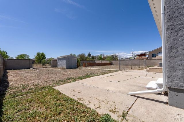 160 E Eads Dr, Pueblo West, CO 81007