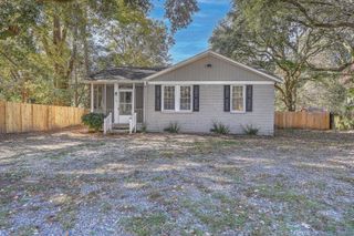 7629 Pinehurst Street, North Charleston, SC 29420