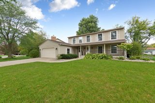 1029 Oak Terrace Drive, North Mankato, MN 56003