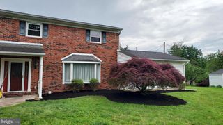 7005 TERRANN DR, Harrisburg, PA 17112