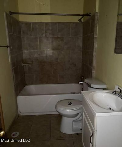 230 Hillside Drive, Vicksburg, MS 39180
