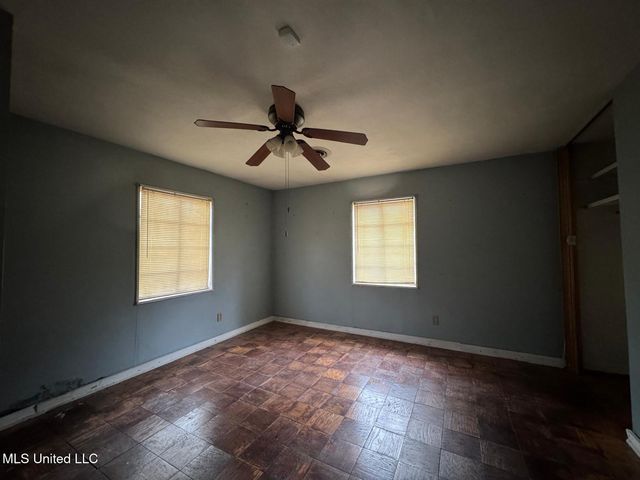 230 Hillside Drive, Vicksburg, MS 39180