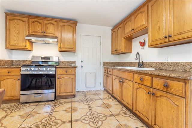 11478 Kamloops Street, Sylmar, CA 91342