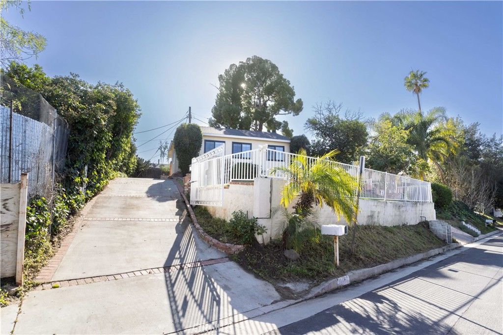 11478 Kamloops Street, Sylmar, CA 91342