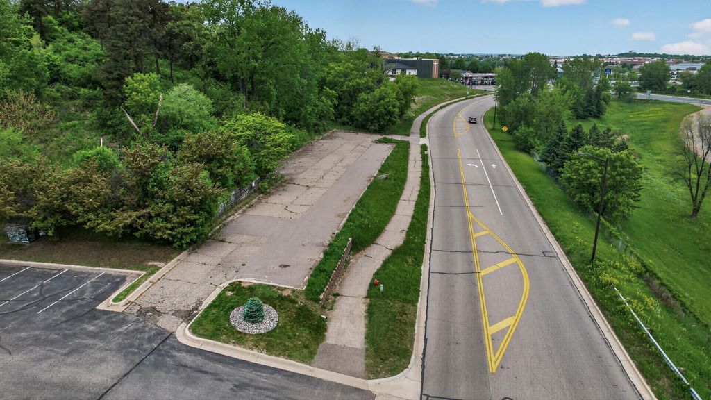 15080 Buck Hill Road, Burnsville, MN 55306 — photo 4
