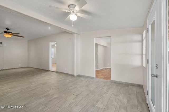 1043 E Simmons Street, Tucson, AZ 85719